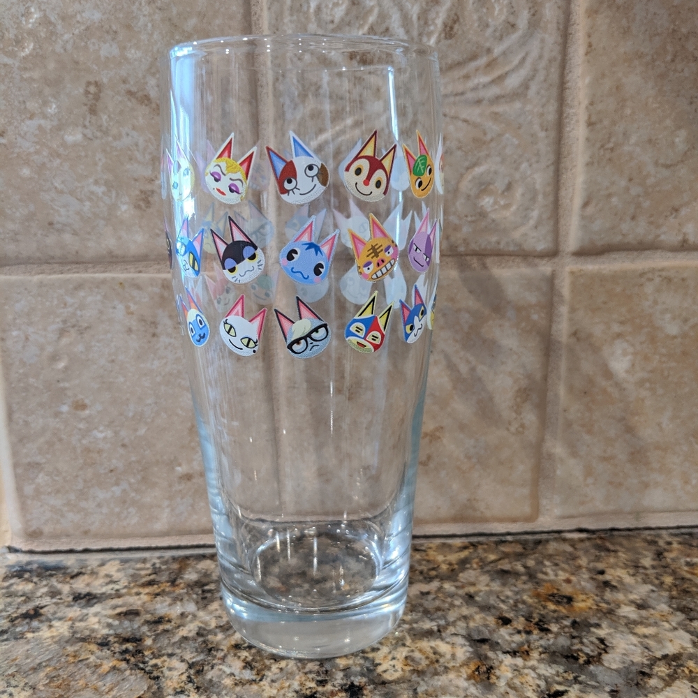 Animal crossing cat glass